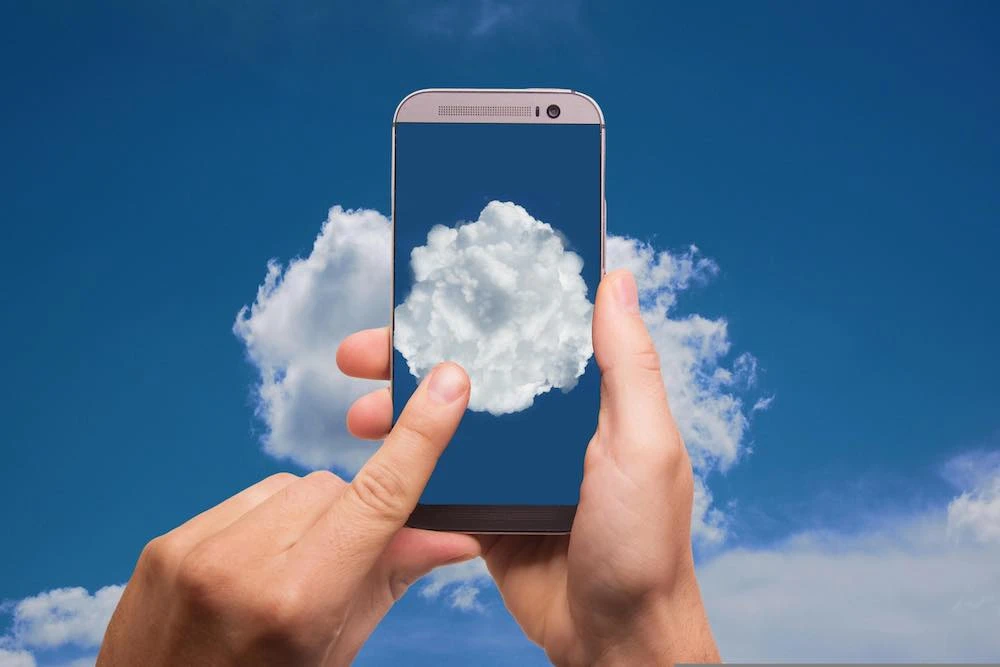 Cloud e Infraestructura — arquitectura cloud y sala de servidores